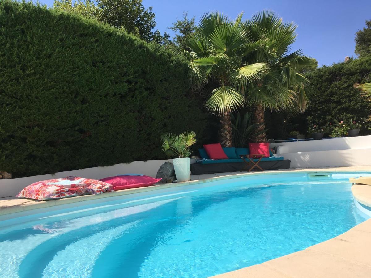Bed,Kitchen&Swimming Pool Villa Esterel Saint-Raphaël Exterior foto